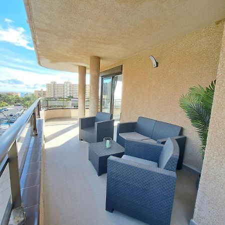 Newly Reformed 2 Bedroom Apartment In The Center Of Los Cristianos 洛斯克里斯蒂亚诺斯 外观 照片