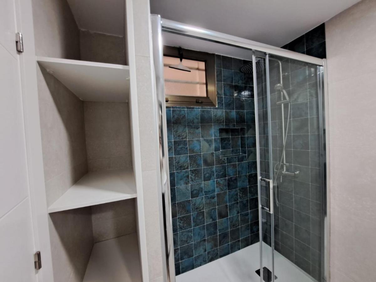 Newly Reformed 2 Bedroom Apartment In The Center Of Los Cristianos 洛斯克里斯蒂亚诺斯 外观 照片