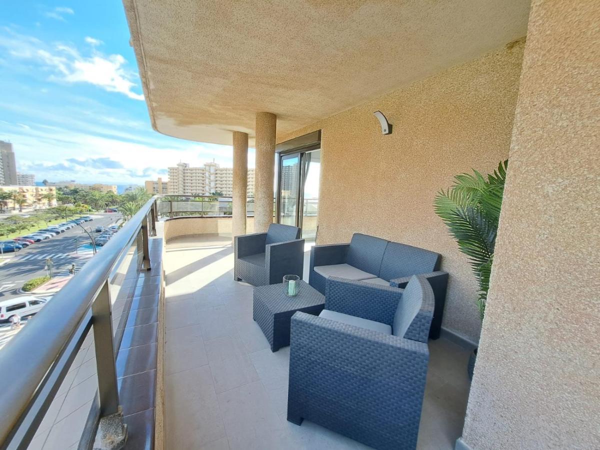 Newly Reformed 2 Bedroom Apartment In The Center Of Los Cristianos 洛斯克里斯蒂亚诺斯 外观 照片